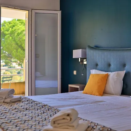 Hotel-club Du Domaine D'aiguebelle, Ussim Hotel 3*