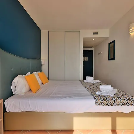 Hotel-club Du Domaine D'aiguebelle, Ussim Hotel Le Lavandou