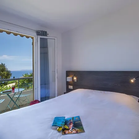 Hotel-club Du Domaine D'aiguebelle, Ussim 3*