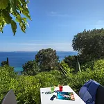 Hotel-club Du Domaine D'aiguebelle, Ussim Hotel