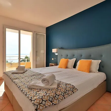 Hotel-club Du Domaine D'aiguebelle, Ussim Hotel Le Lavandou