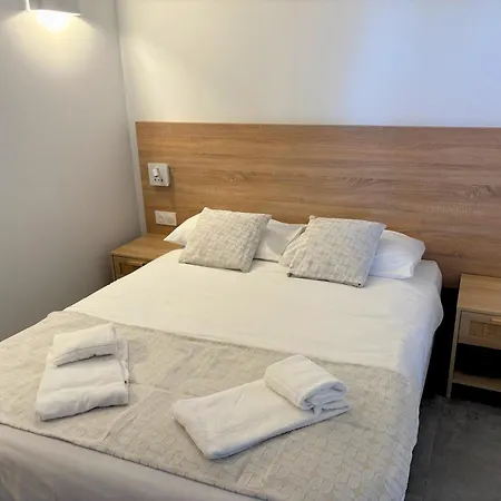 Hotel Hotel-club Du Domaine D'aiguebelle, Ussim 3*
