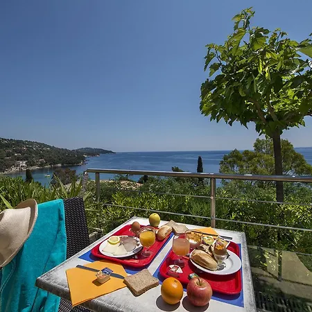 فندق Hotel-club Du Domaine D'aiguebelle, Ussim لو لا فاندو