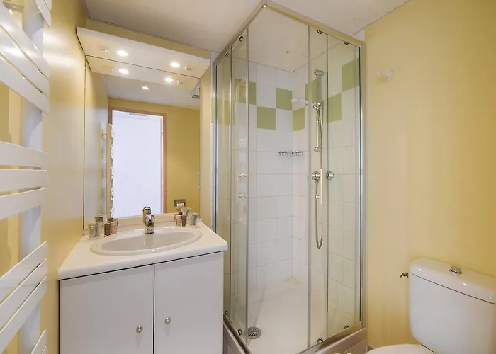 Hotell Hotel-club Du Domaine D'aiguebelle, Ussim